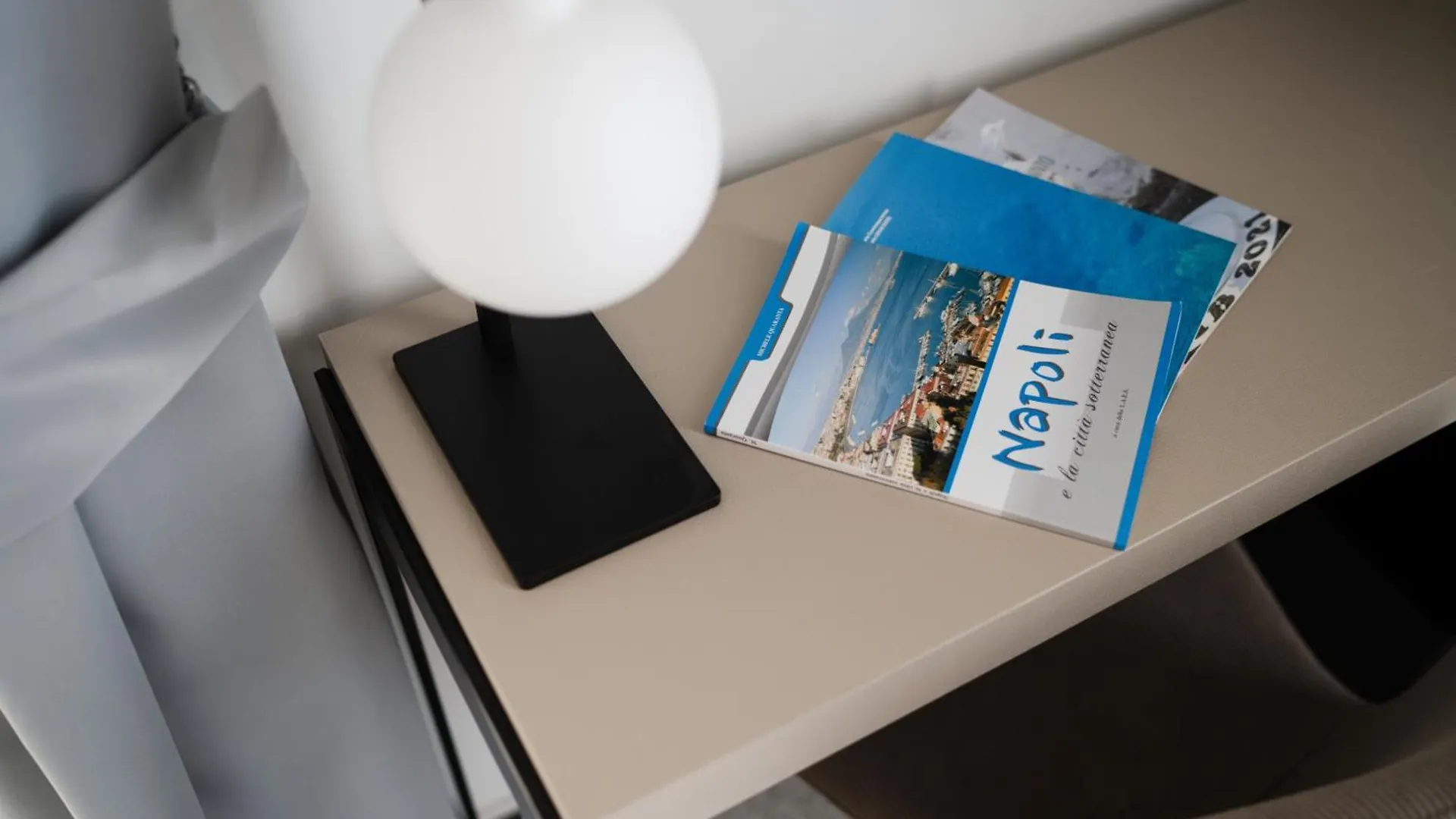 Bed & Breakfast Monteroduni 22 - Chiaia Design Rooms Naples
