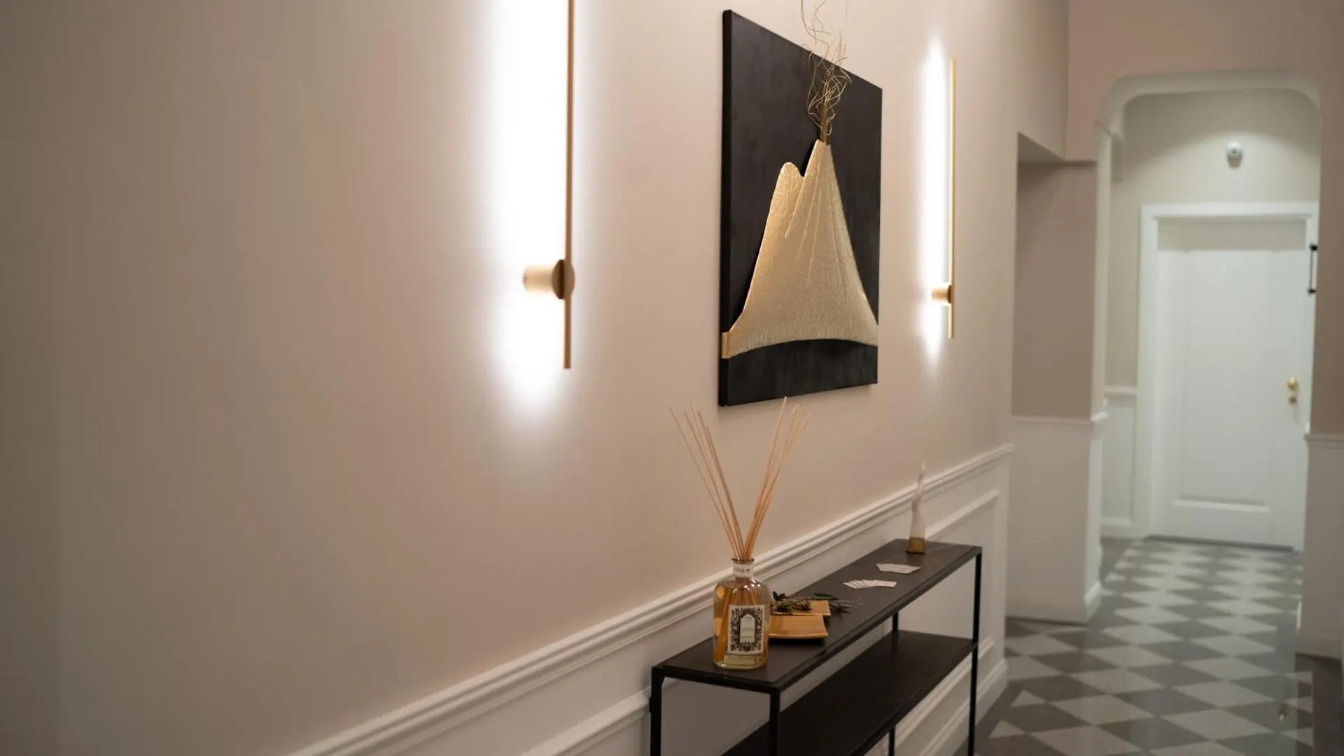 Bed & Breakfast Monteroduni 22 - Chiaia Design Rooms Naples Italy