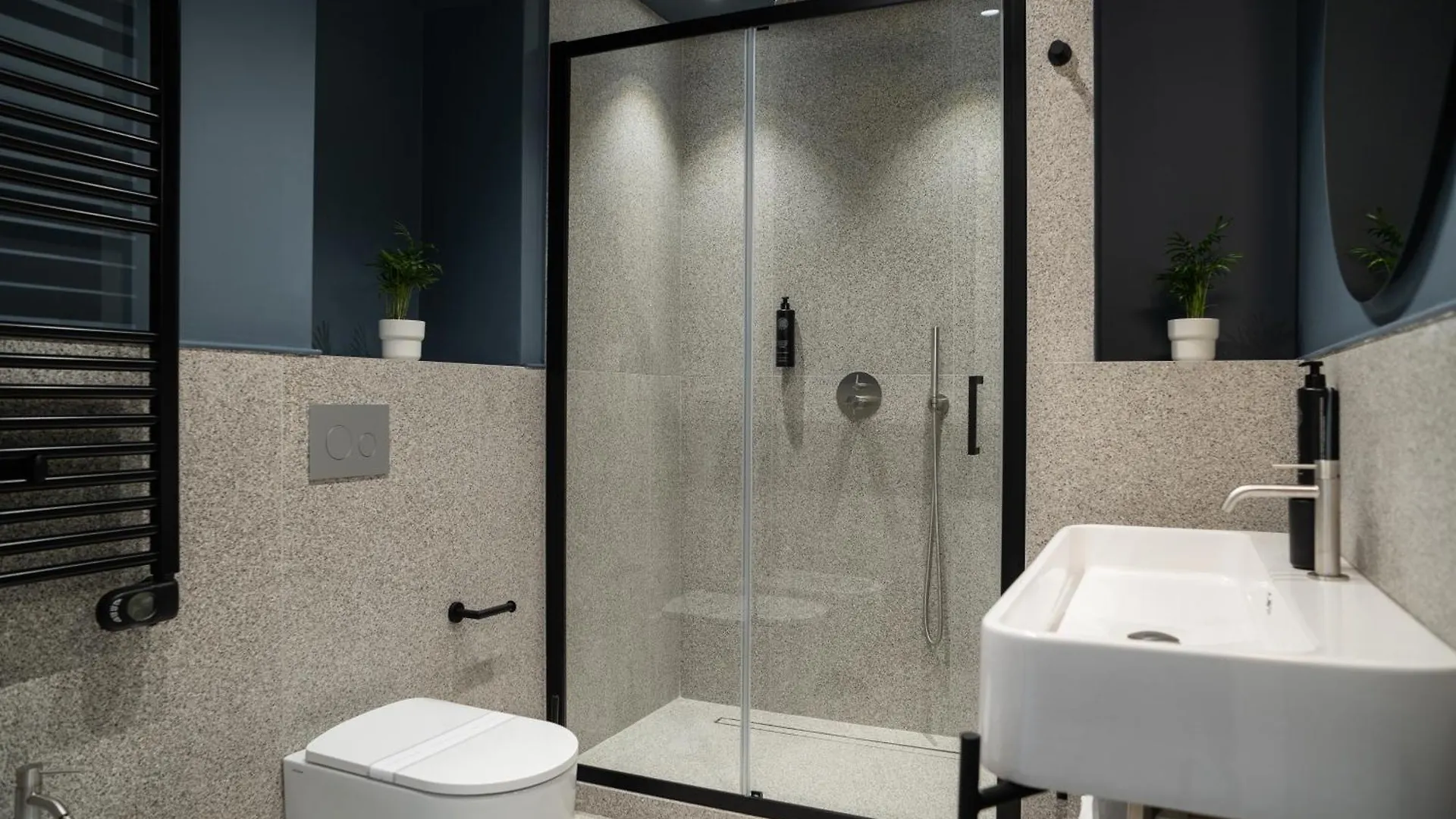 Monteroduni 22 - Chiaia Design Rooms Naples Italy