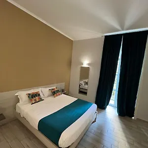 Bed & Breakfast One, Napoli