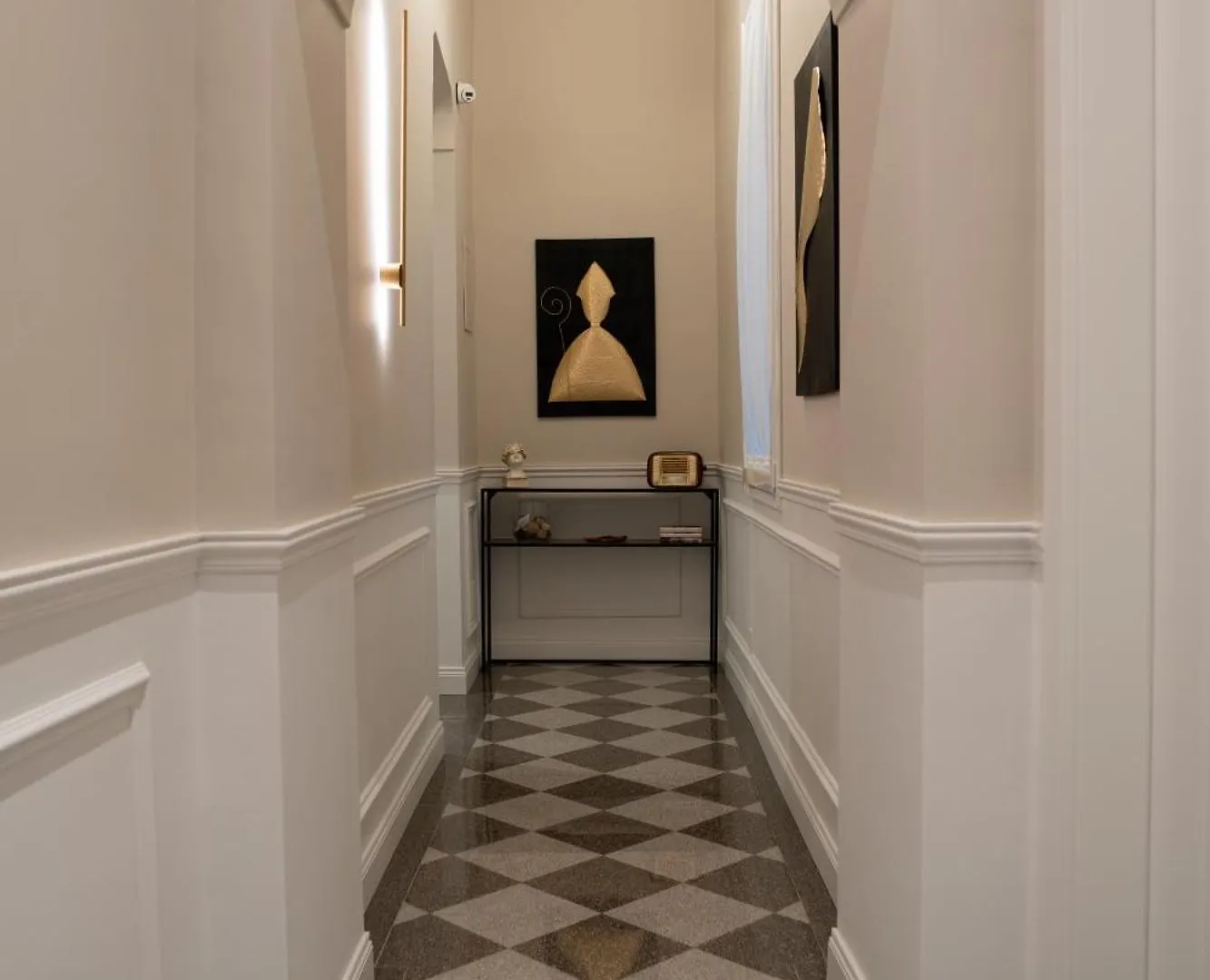 Monteroduni 22 - Chiaia Design Rooms Napoli