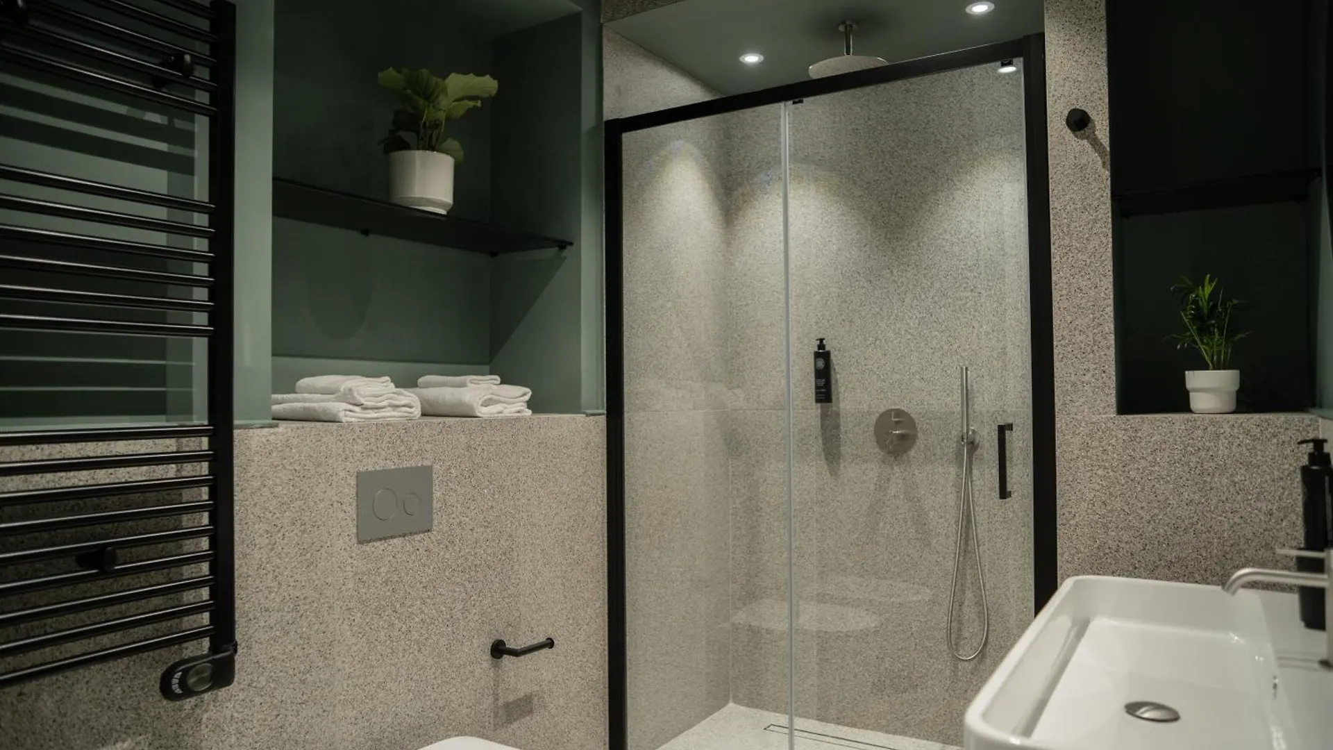 Bed & Breakfast Monteroduni 22 - Chiaia Design Rooms Napoli Italia